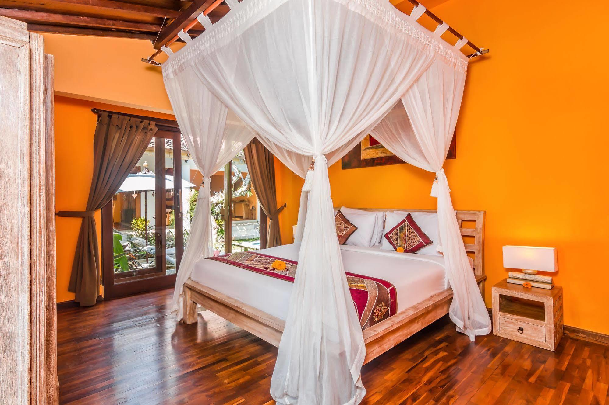Villa Bisi Seminyak (Bali)